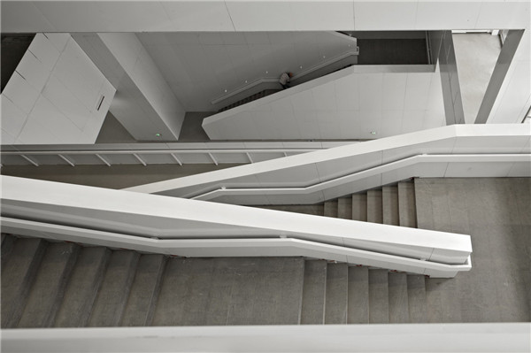 上海当代艺术博物馆楼梯设计